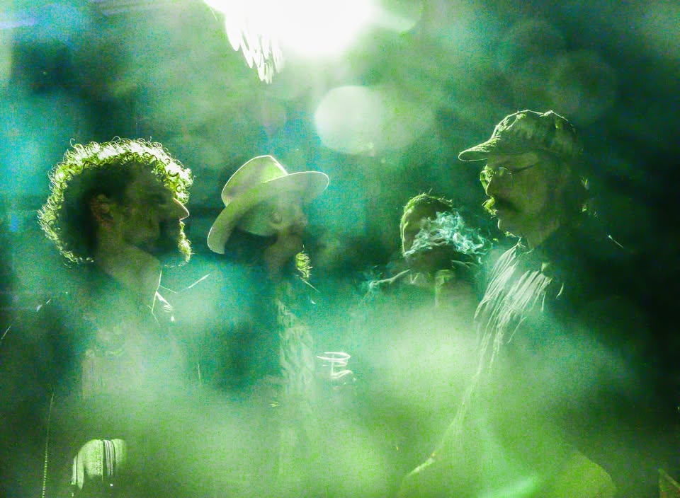 Hollow Ship (psych rock, SE) / Café V lese