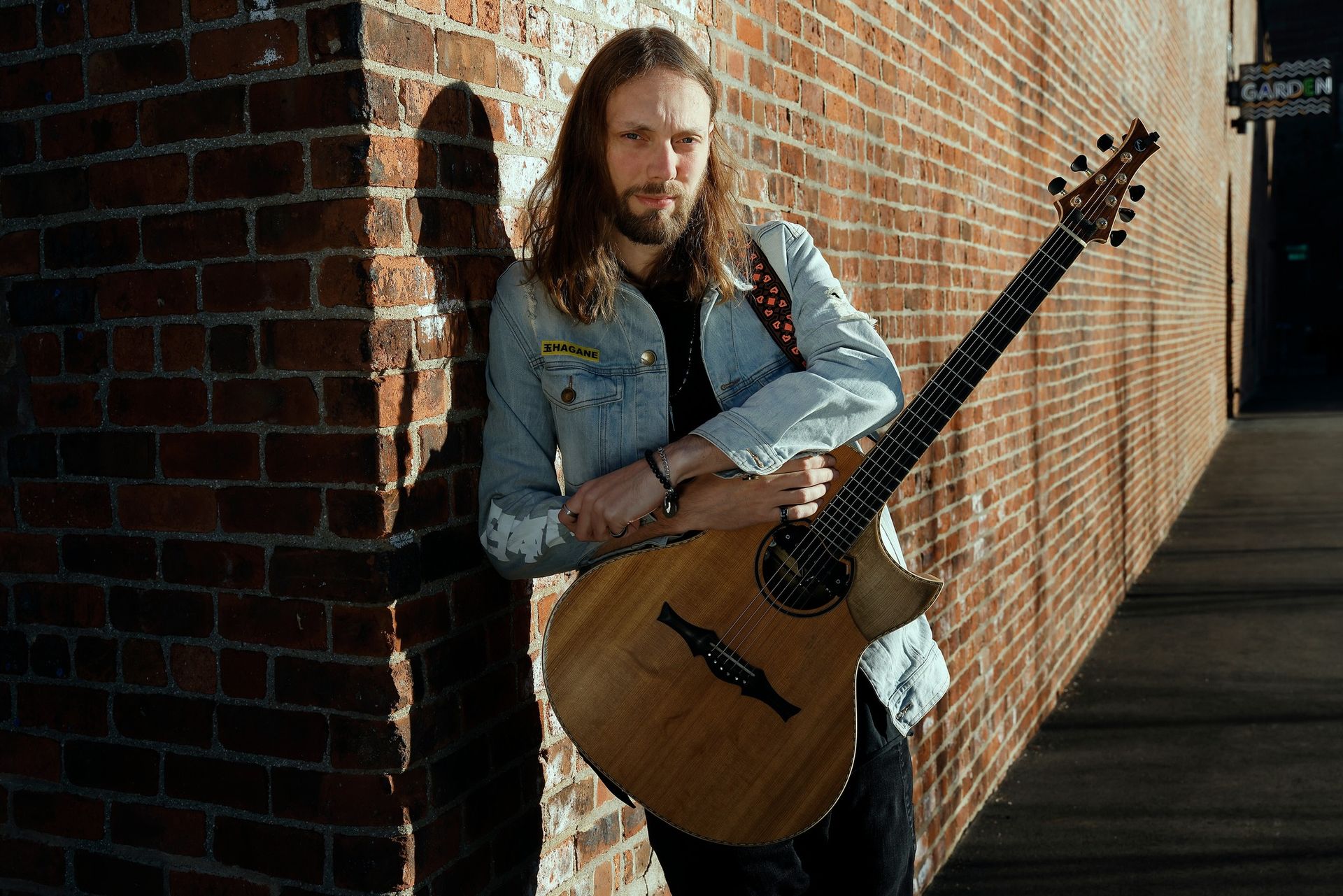 Mike Dawes @ the Mission Theater