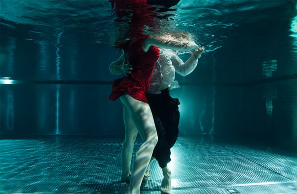 FLOW in water & Studio: Contact Impro Tango Taichi Fusion