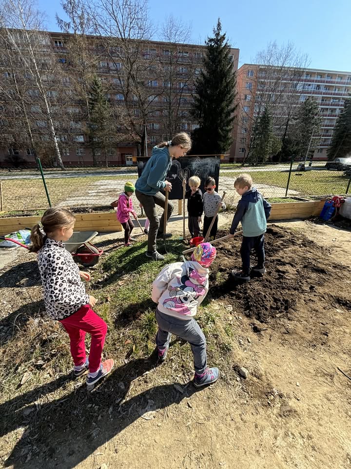 Pokračujeme :) Ďalšia brigádka na ZaKoZe