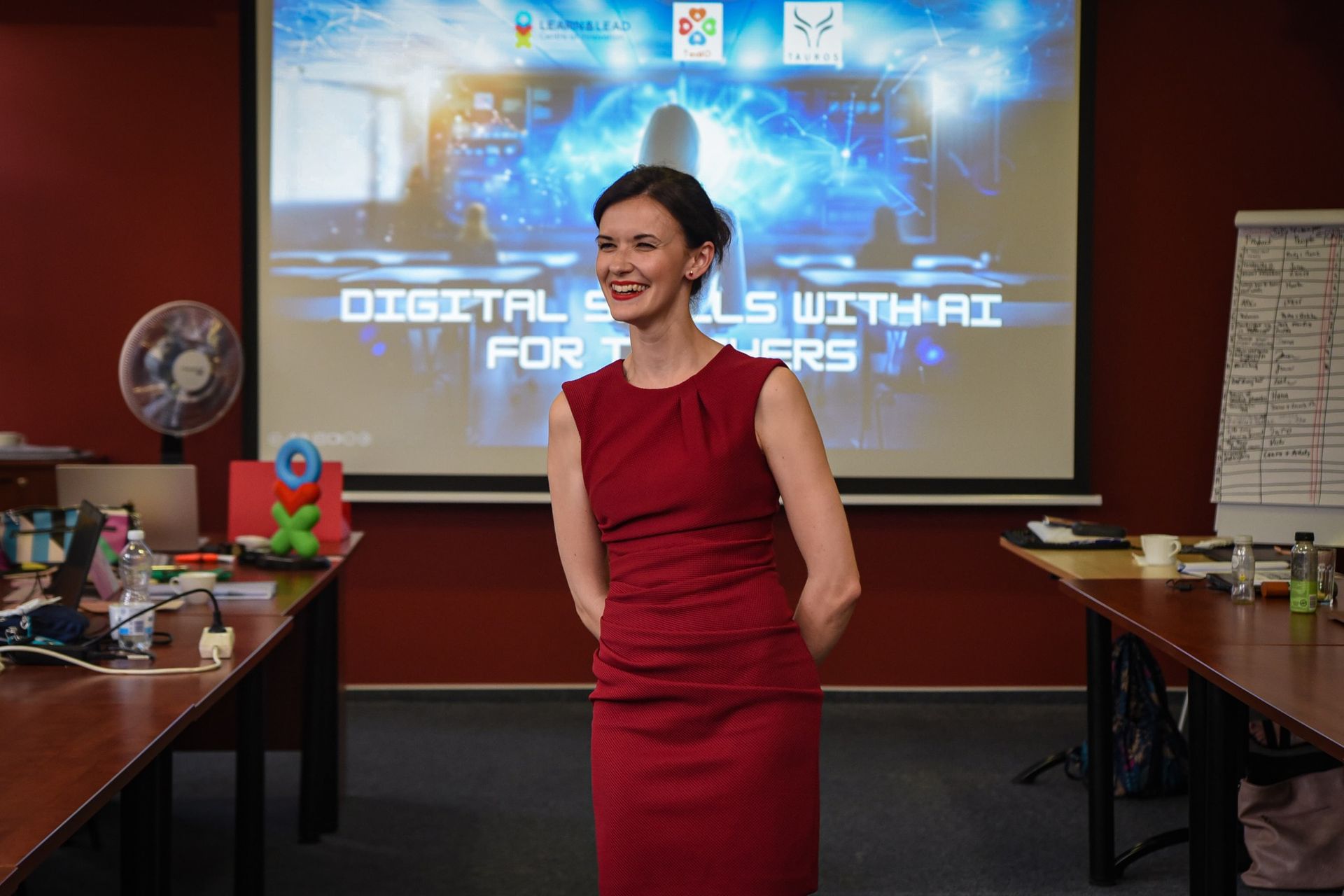 Digitálne zručnosti s AI pre učiteľov – ako využiť umelú inteligenciu vo vzdelávaní