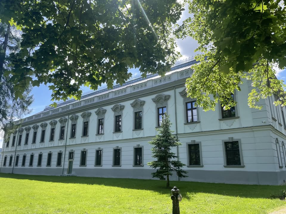Prehliadky kaštieľa so sprievodcom