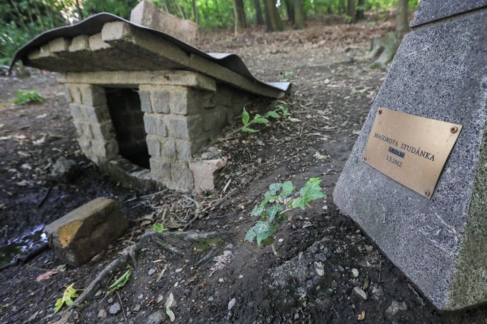 Návštěva Magorovy studánky a vyprávění příběhů svatého magorství