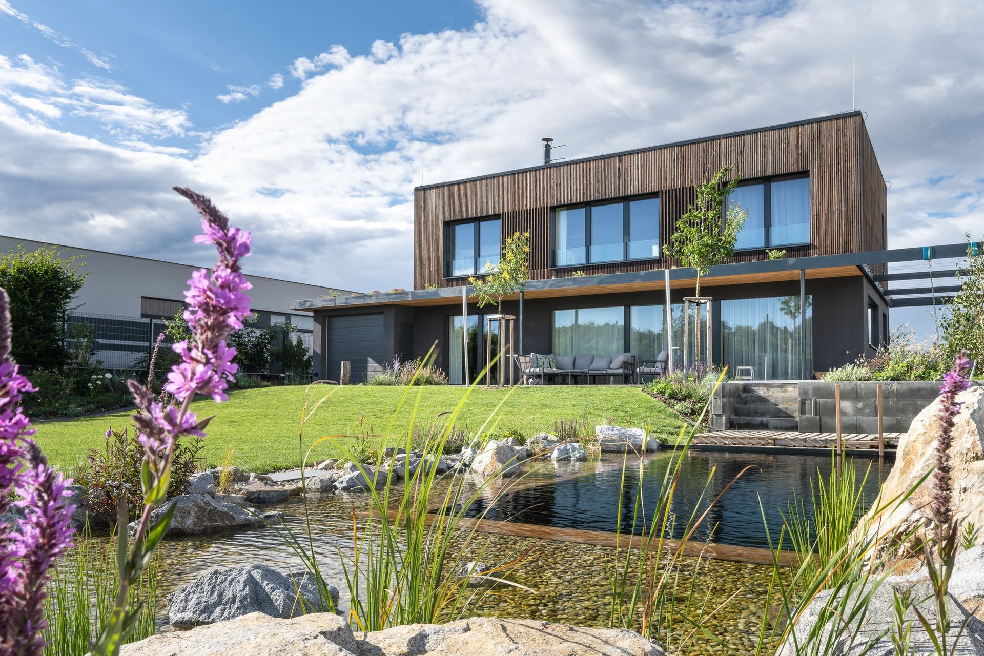 Passive house above the pond, South Moravia, 7. - 9. 11. / Registration Mandatory / Days of Passive Houses