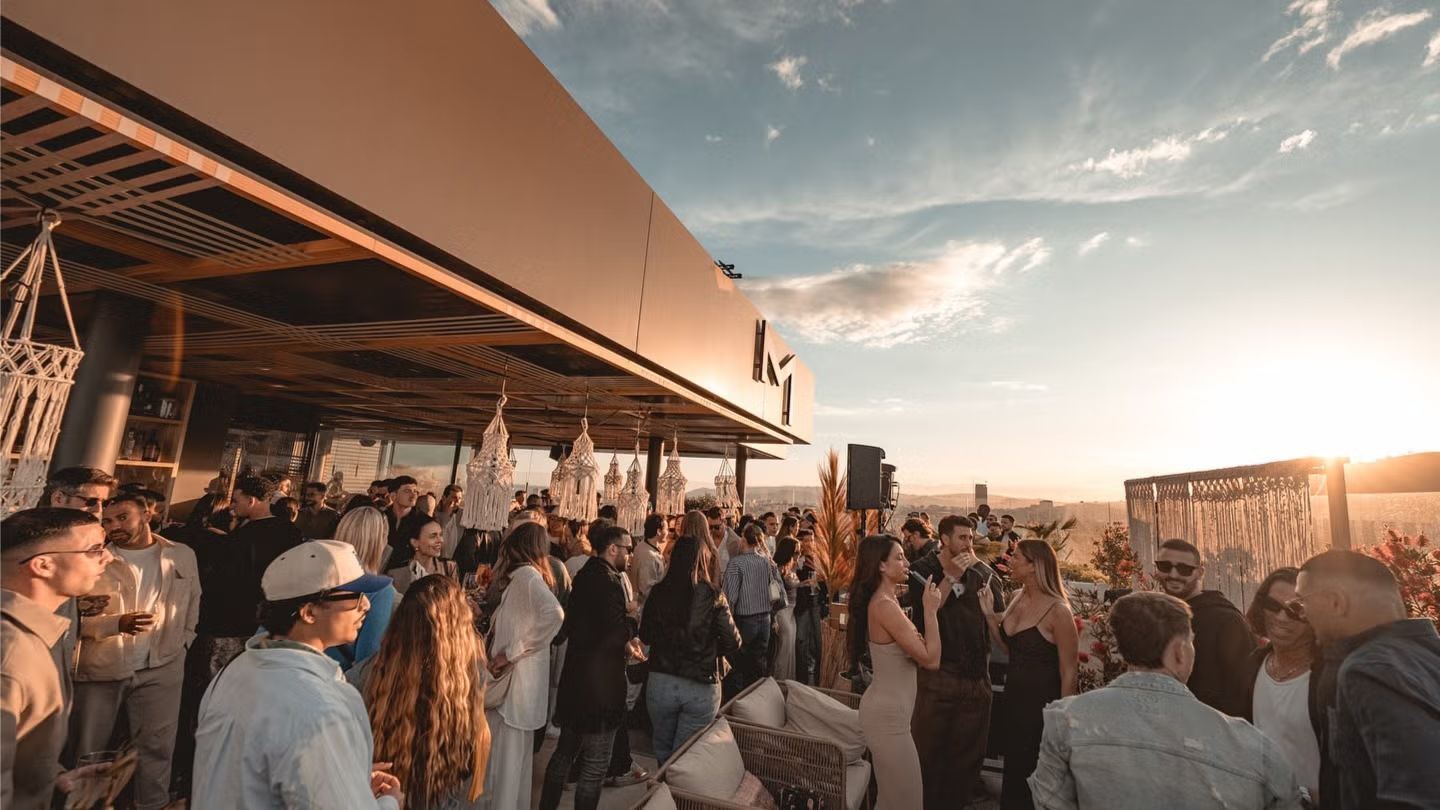 Rooftop Vibes Sunday