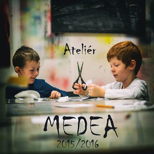 Predvianočná burza výrobkov detí a študentov Ateliéru Médea