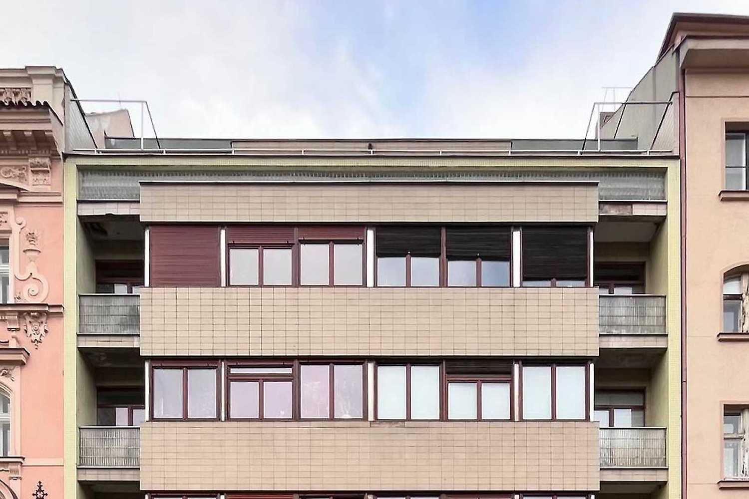 Německy mluvící židovští architekti v Holešovicích a emocionální funkcionalismus