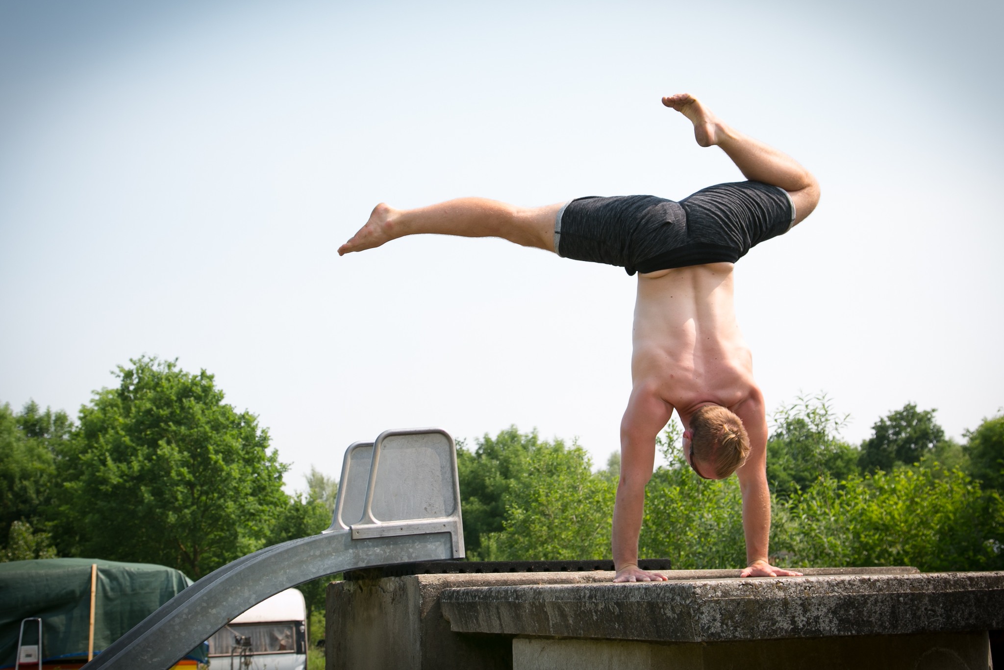Kurz stojek / Handstands