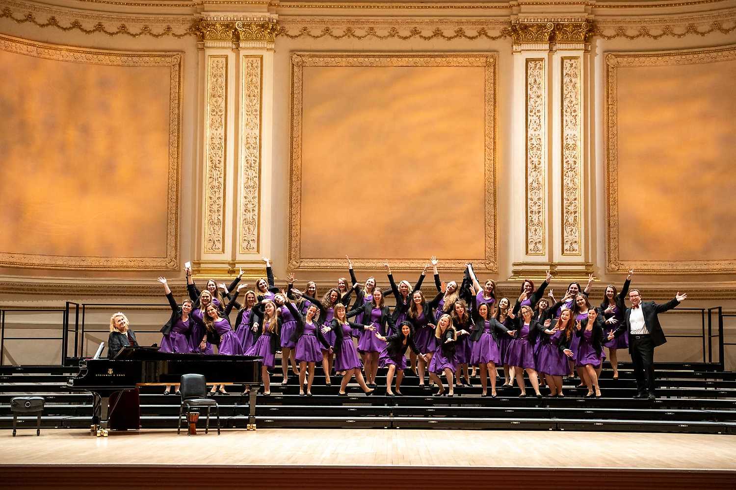 Around the World with Christmas Carols