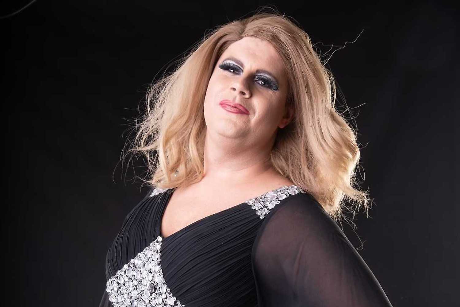 Drag show by B52 – Drag & Rule