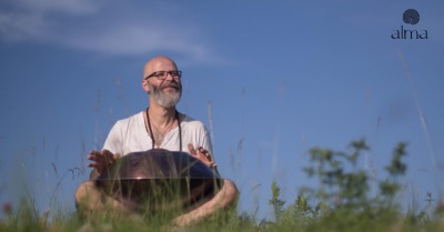 Joga a handpan