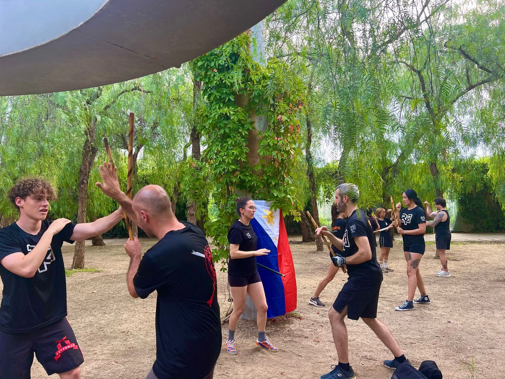 🇪🇸 Spanish - Japanese interest 🇯🇵
Free class of Eskrima Filipino🇵🇭🥋