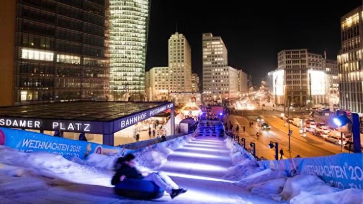 Desi Girls Winter Wonderland : Winter World on Potsdamer Platz