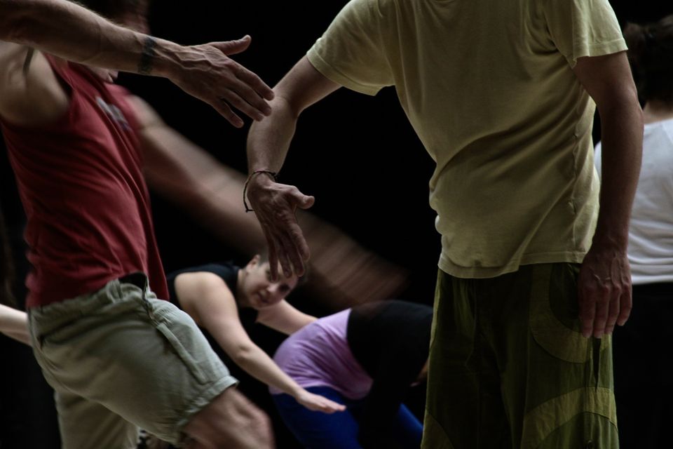 DanceAbility - vedená lekce pohybové improvizace