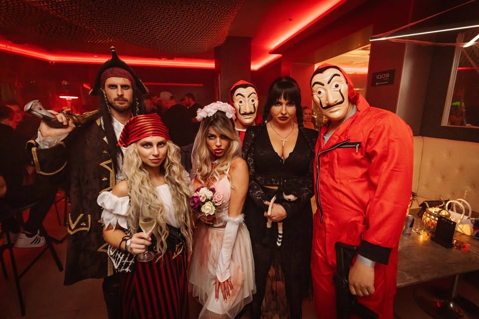 Halloween w/ Emtydee/Makepeace/AhojNicol