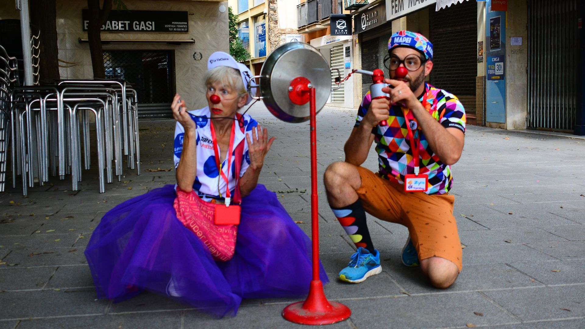 Suelta, juega y despierta tu creatividad: iniciación al Clown y deambulación