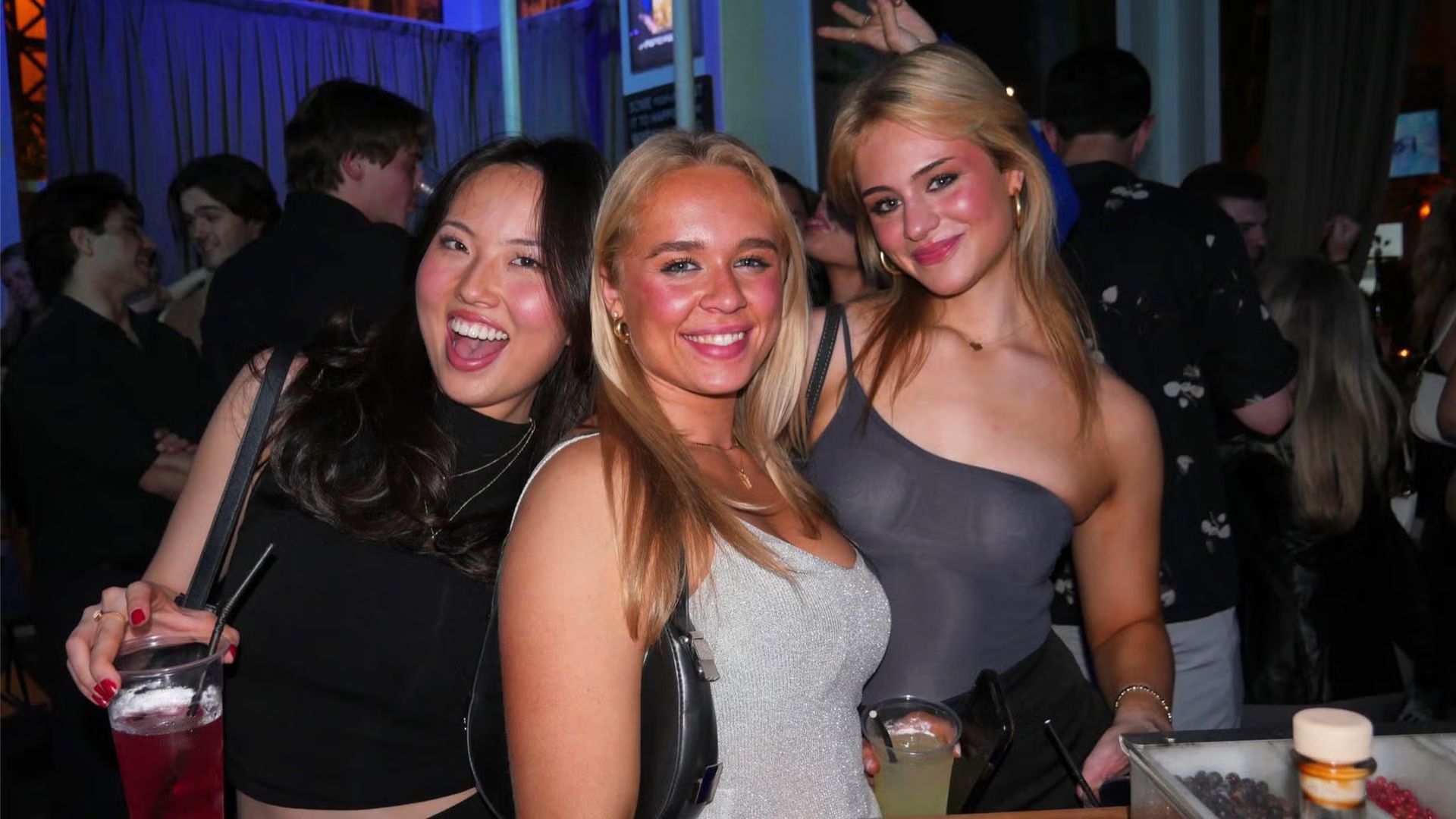 Wednesday Night Social Drinking Make friends - Meet people & Speak languages