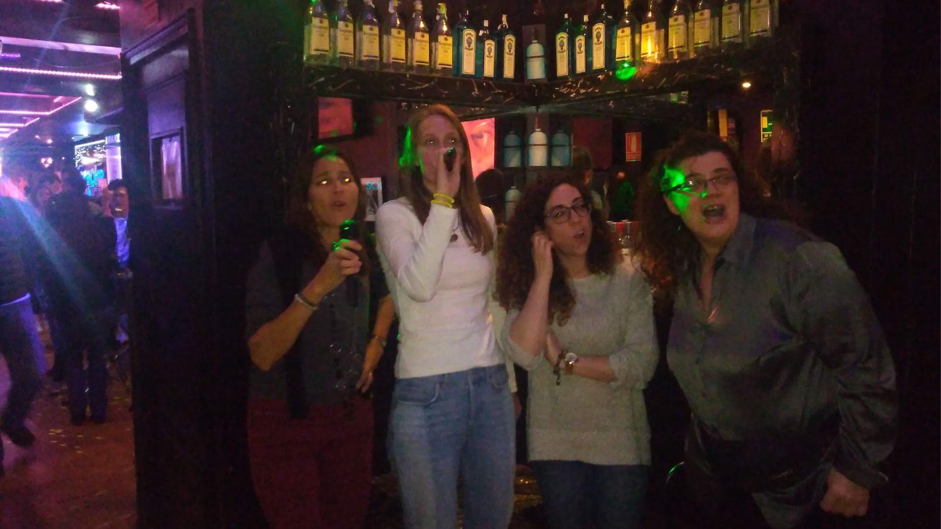 Karaoke 🎤 International Friendship/Karaoke 🎤 Amistad Internacional
