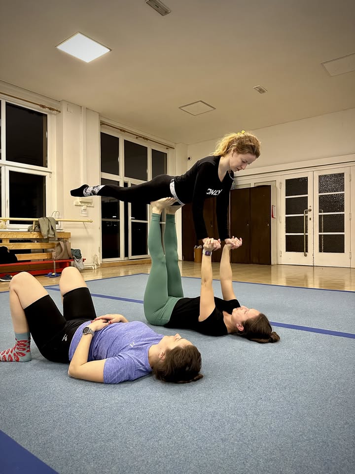 Kurz AcroYogy pro začátečníky