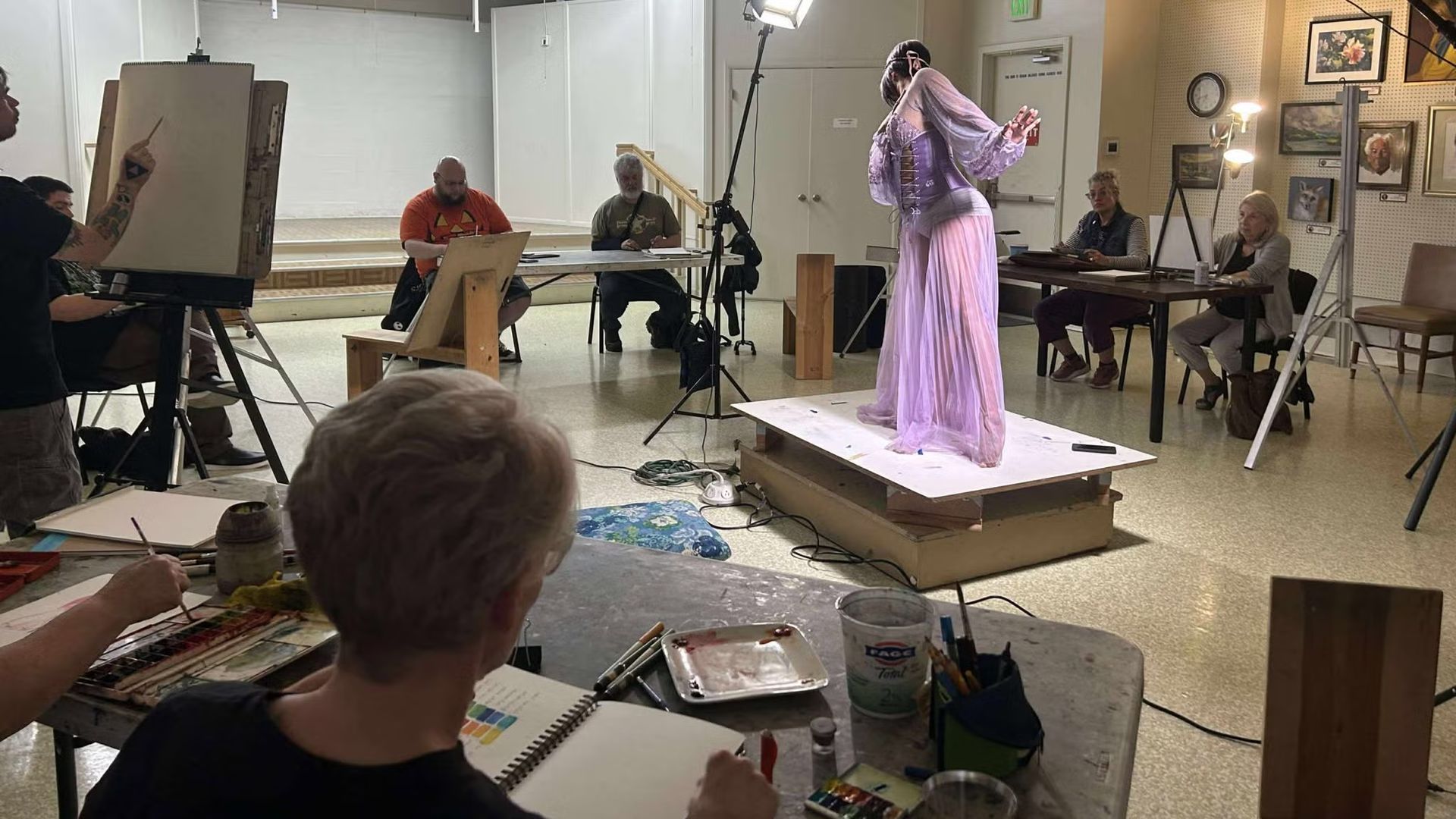 Drink and Draw in PDX:  Figure Drawing/happy hour