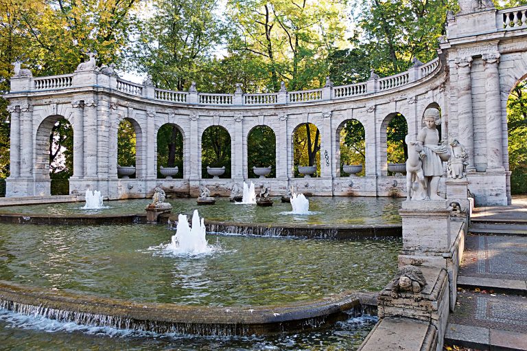 Von Ahorn, Ameise und Astloch – Der Volkspark Friedrichshain als grüne Oase in der Mitte Berlins