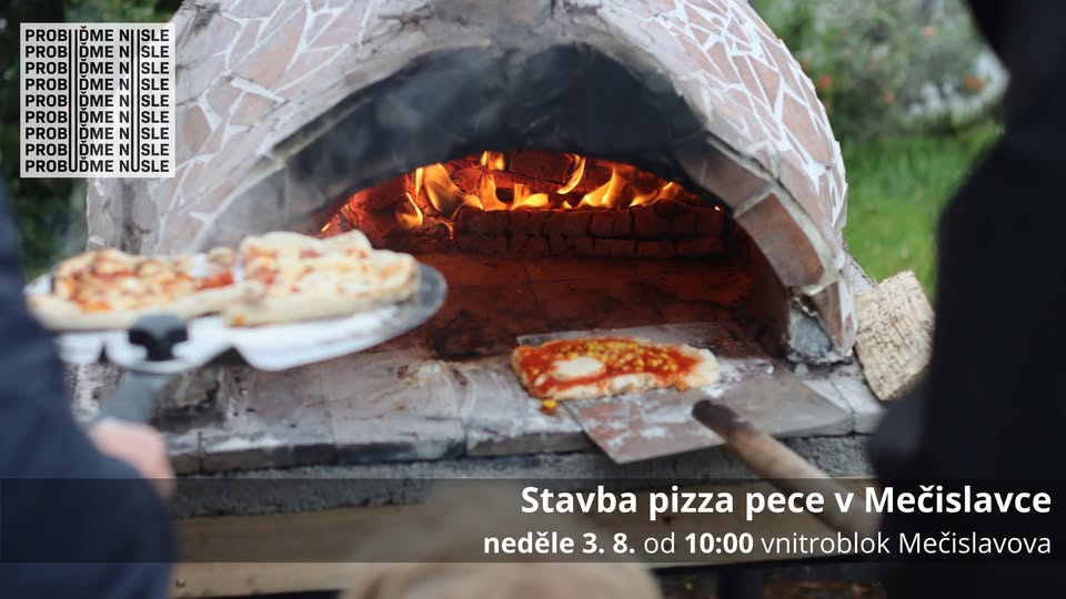 Stavba pizza pece v Mečislavce