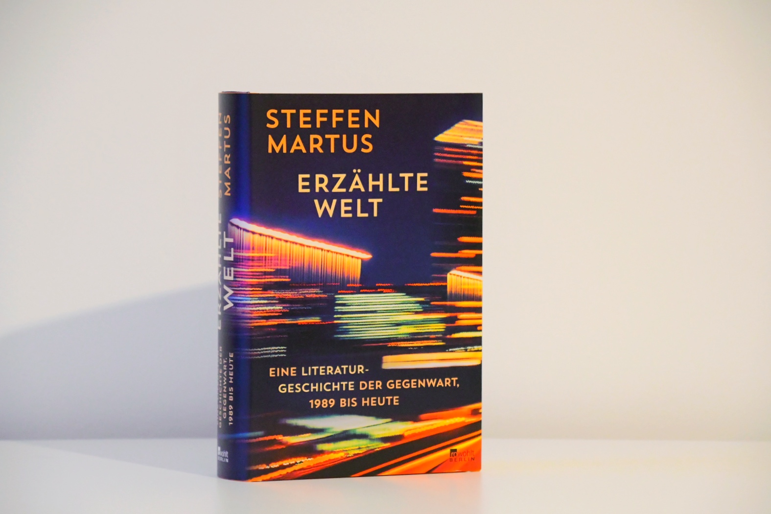 Steffen Martus »Erzählte Welt. Eine Literaturgeschichte der Gegenwart«