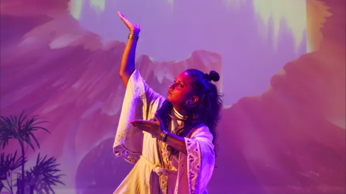 Hoge Ogen presenteert: Metamorphosis | Dizzi Geetha