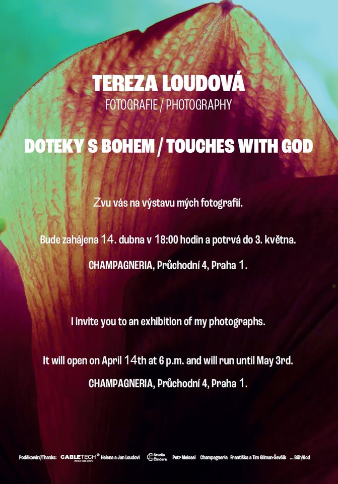 Vernisáž výstavy fotografií "Doteky s Bohem" Terezy Loudové