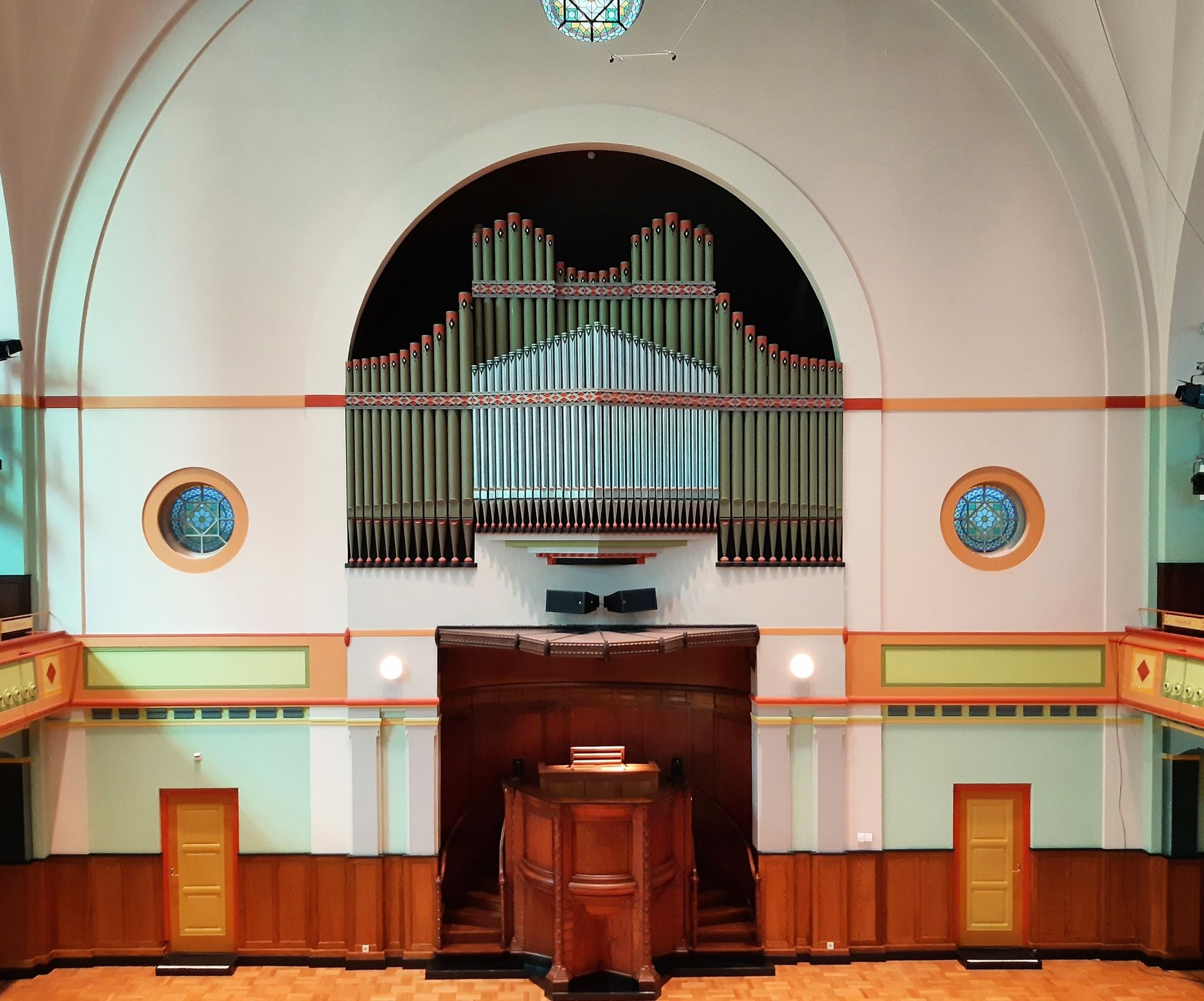 New music for viola and organ