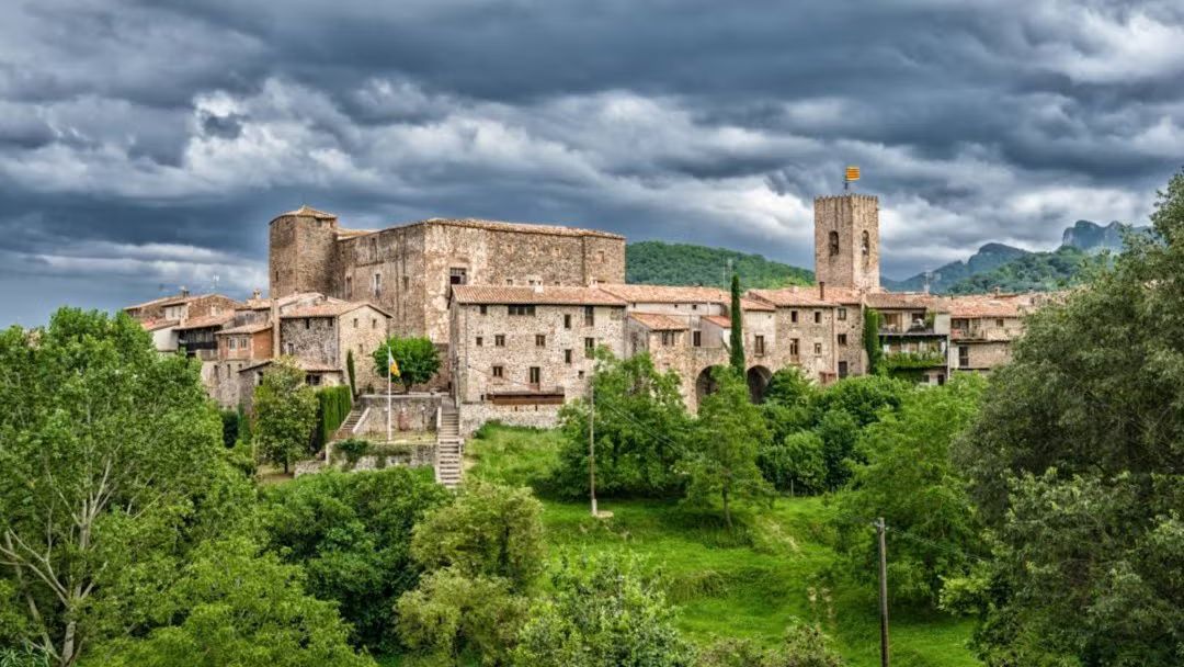 Castañada en la Garrotxa: La Vall d'en Bas, la Fageda d'en Jordà y Santa Pau