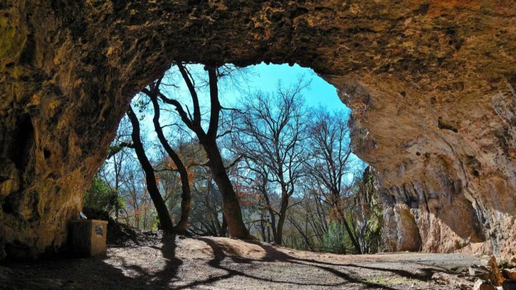 🚗🥾🌳 LES COVES DEL TOLL Y SANTA COLOMA DE SASSERA DESDE COLLSUSPINA 🌳🥾🚗