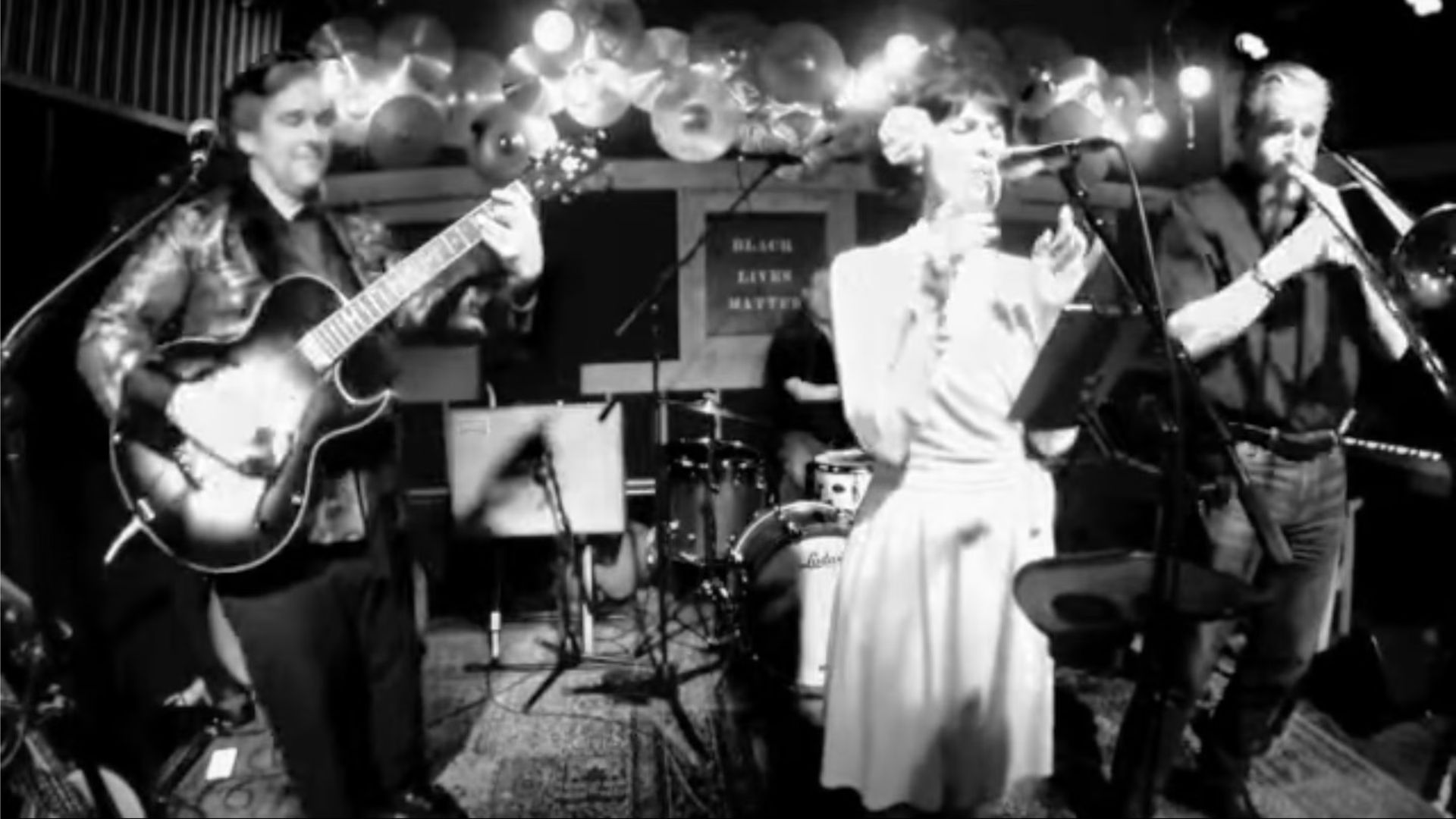 The Linn Street Din at Alberta Street Pub