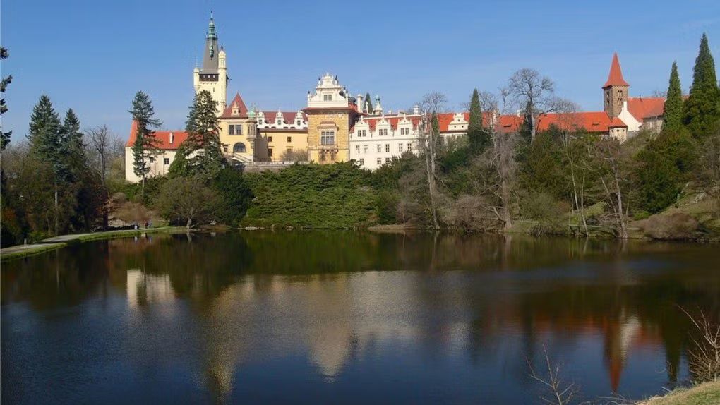 Průhonice park and castle