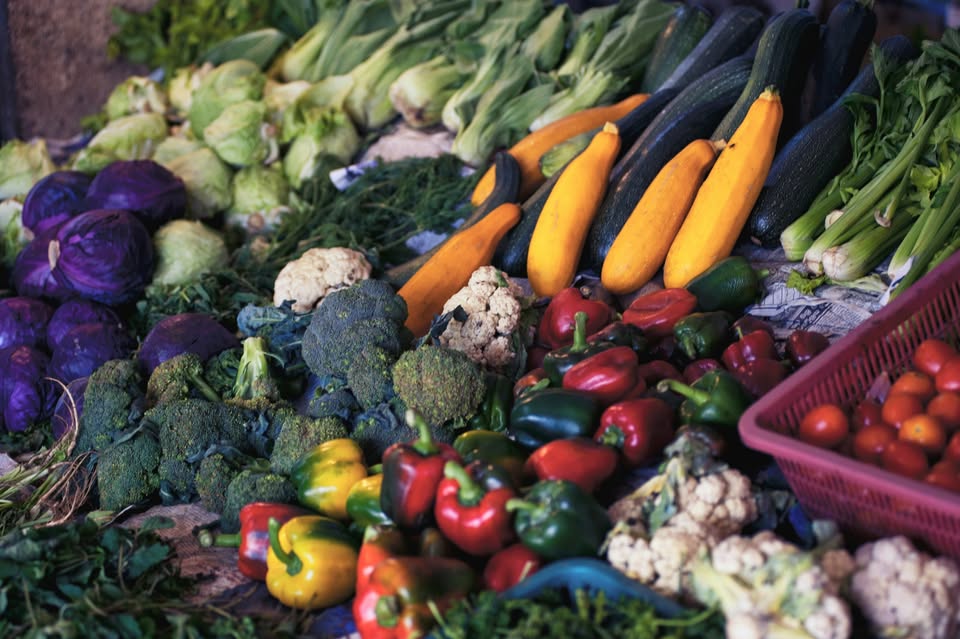 Food Systems Transformation: Individual Imaginaries & Political Strategies