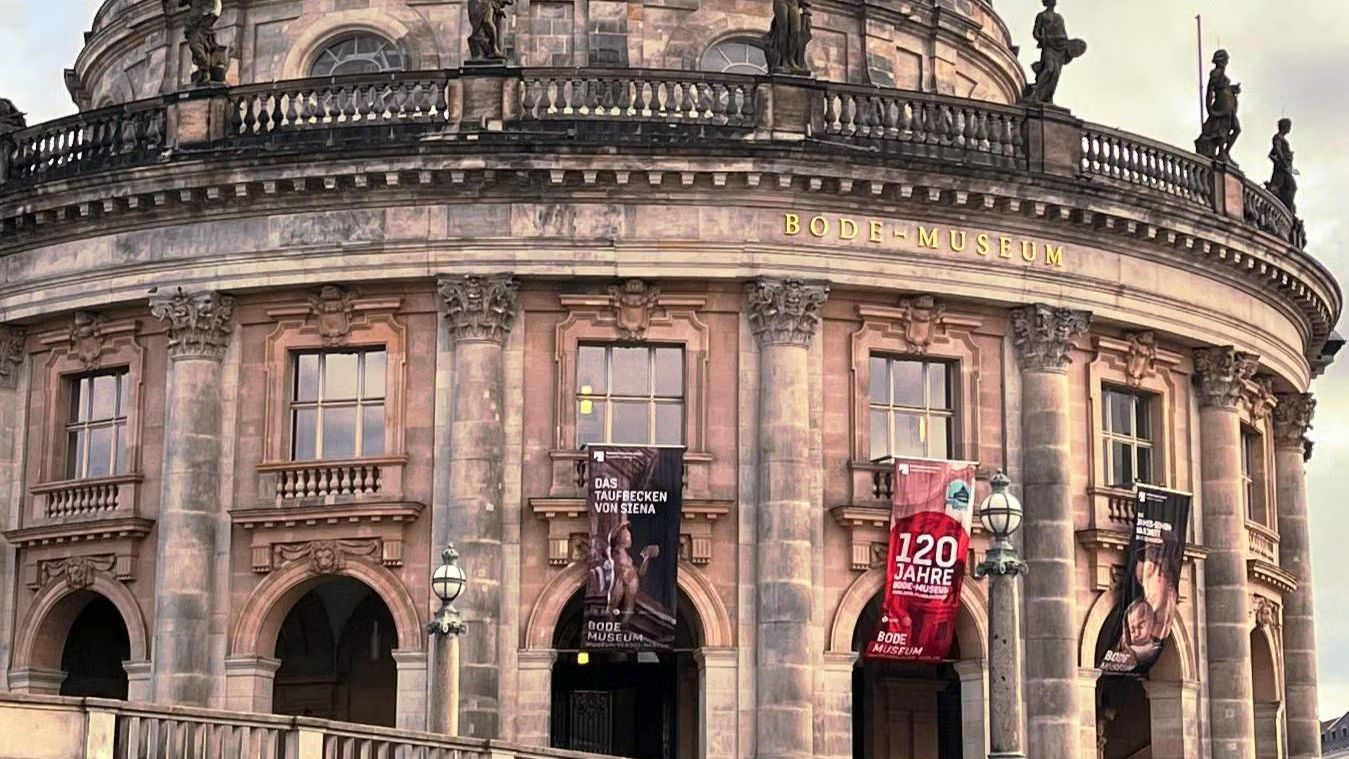 Sunday Silent Reading at the Bode Museum