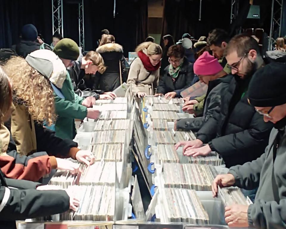 Burza vinylových platní v trenčianskom Klube Lúč