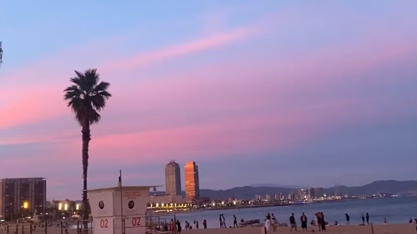 Sunset Pilates by the Sea - Barcelona