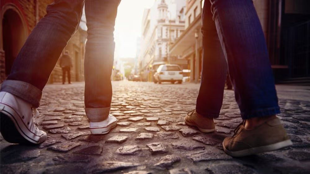 Diagonal Walks in Mindfulness