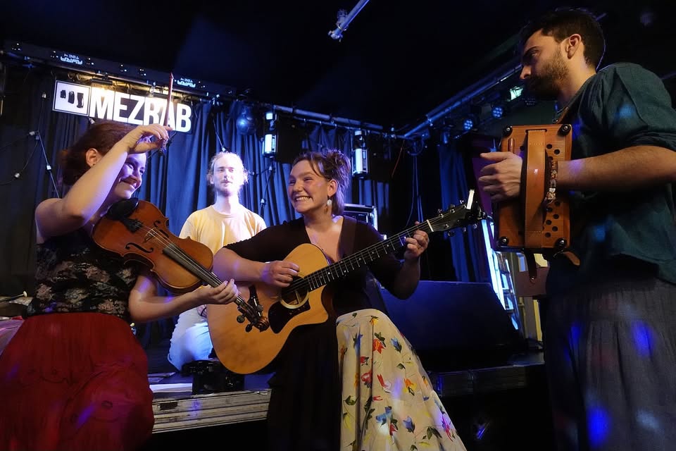 Balfolk social in de Mezrab met TriBoT en Duo Baftig