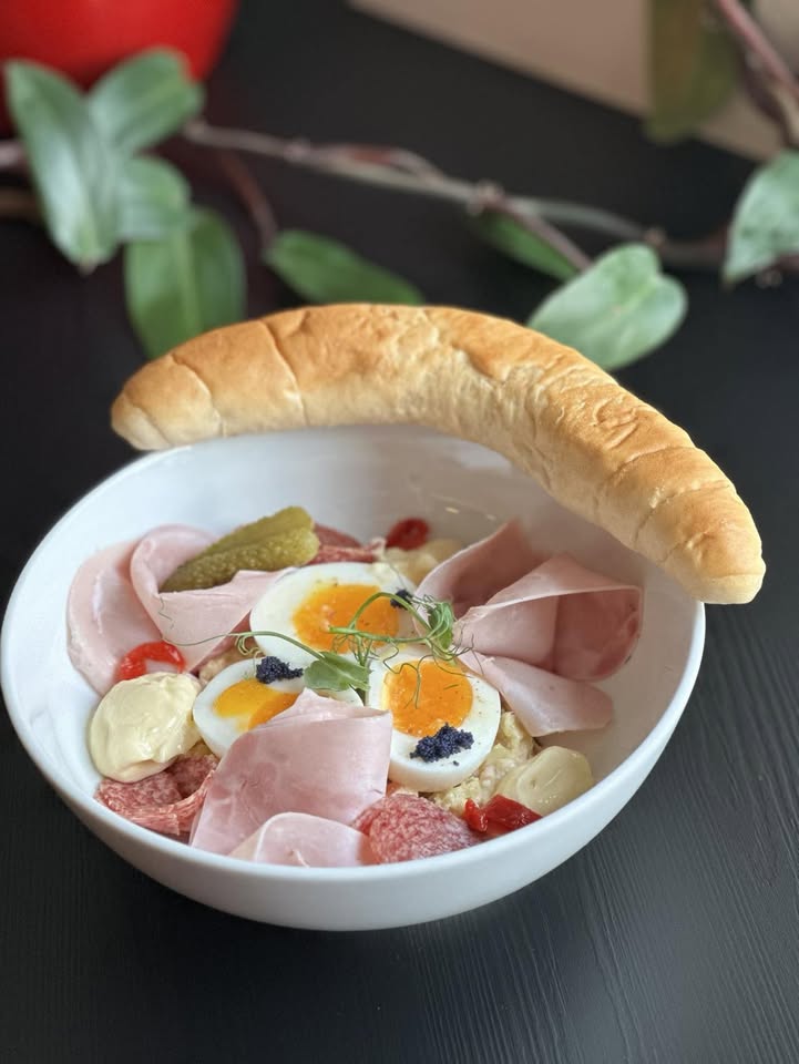 Novoroční brunch v chálce