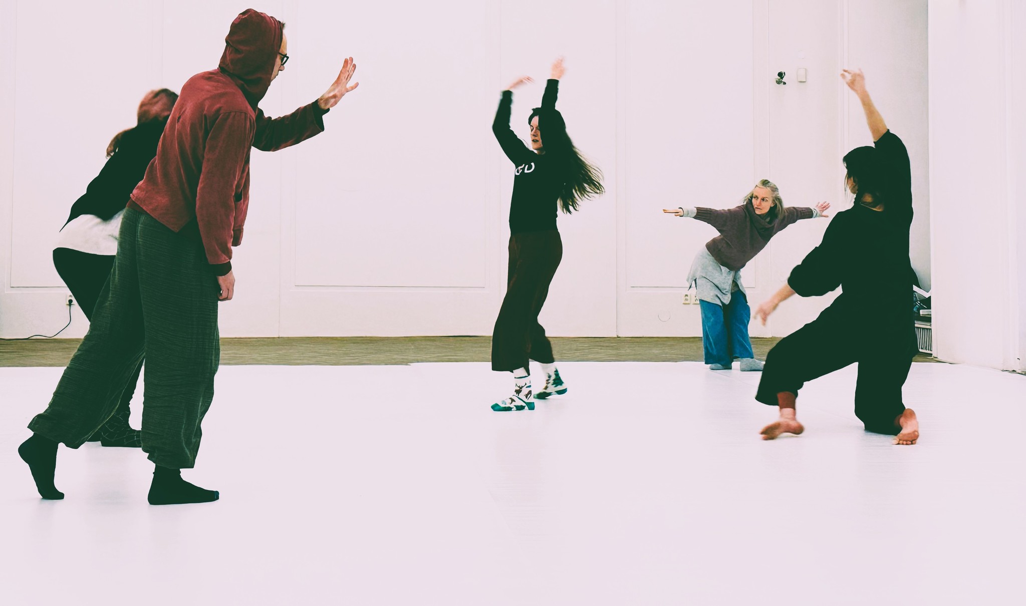 VOICEFUL DANCES / ZVUČNÉ TANCE veřejné zdílení
