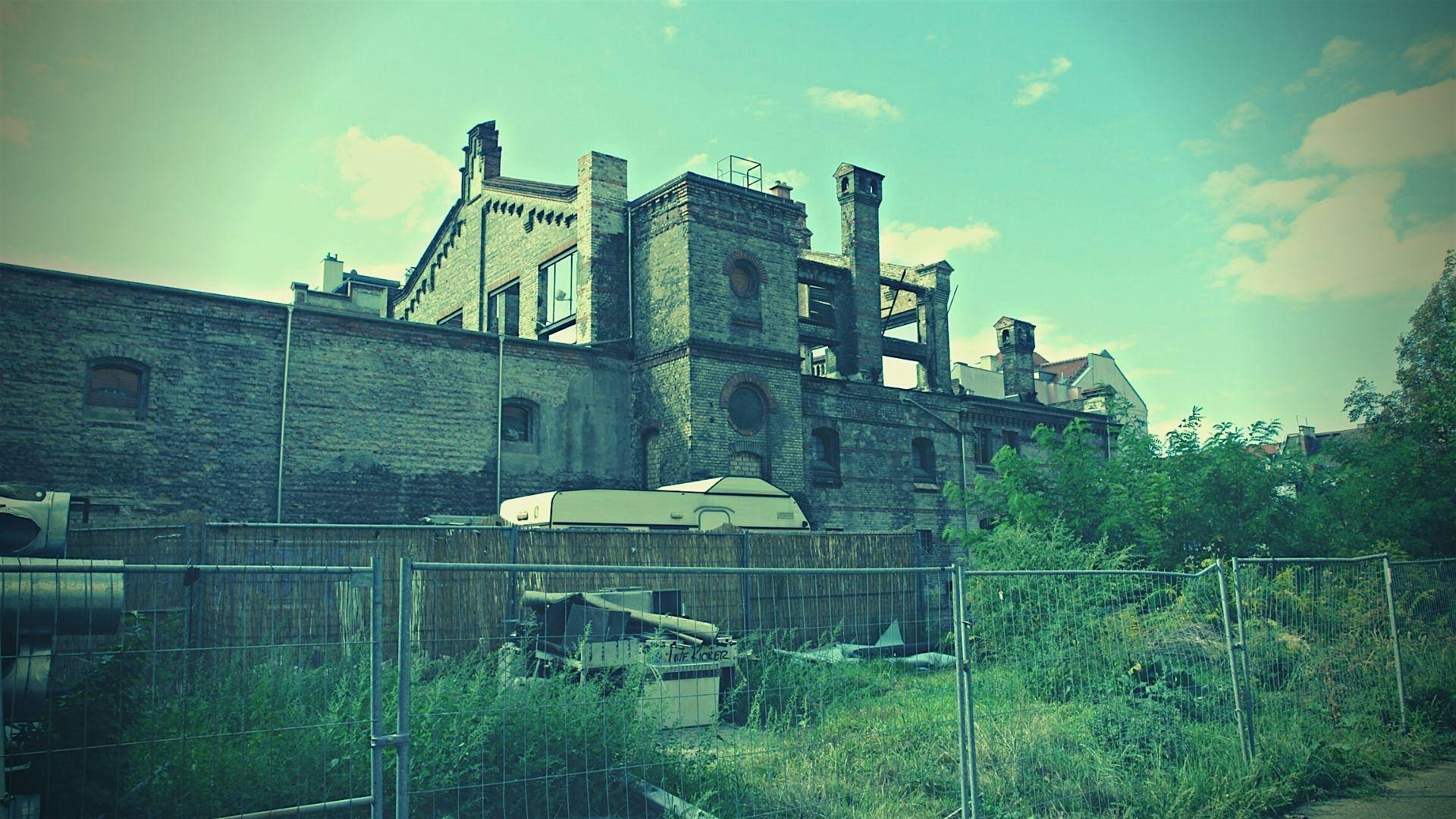 ´Halloween Party - The Abandoned Factory Pt. 1