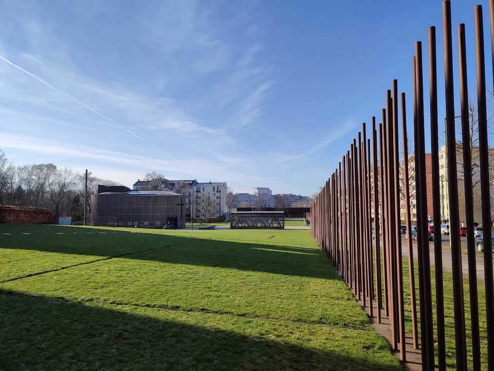 Geteilte Stadt, geteilte Schicksale - Geschichten der Berliner Mauer
