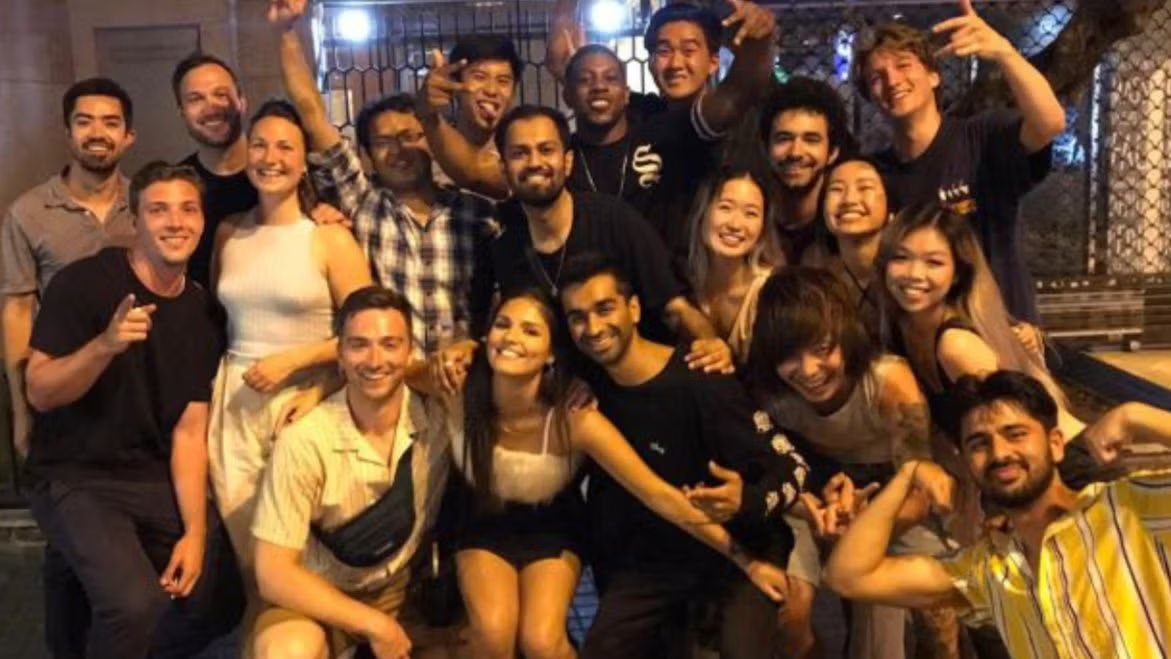Saturday NIGHT SOCIAL EVENT(Meeting New Friends&LANGUAGE EXCHANGE&FREE PARTY)