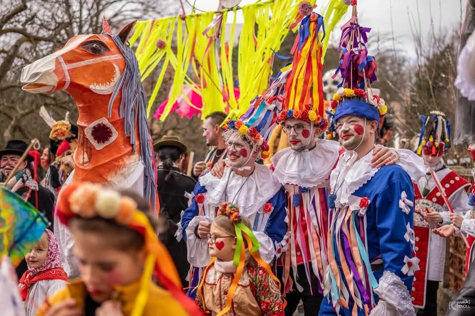 Připrav se na masopust: výroba masek, koblížků a božích milostí II