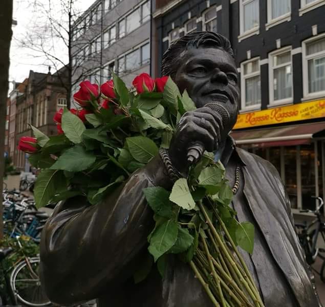 Herdenking van de 74ste geboortedag van André Hazes