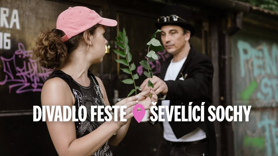 Divadlo Feste - Ševelící sochy