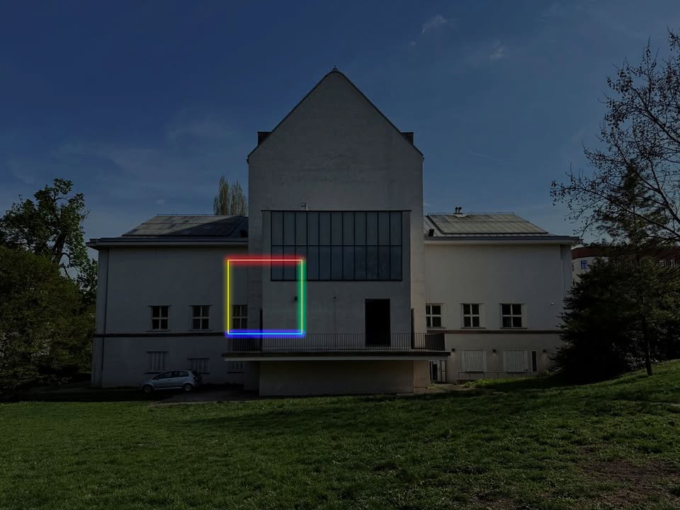 světelná instalace, videomapping / Pavel Korbička // Dalibor Chatrný 100