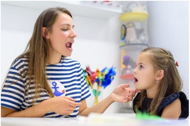 Speech therapy ring - a cheerful tongue (two groups, younger/preschoolers)